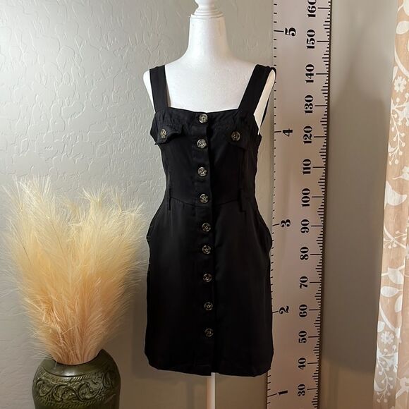 Forever 21 black button front dress w/ front pockets & belt loops. Super cute. - Picture 2 of 15